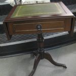 601 3523 LAMP TABLE